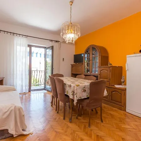 Apartment Domenico Biograd Na Moru