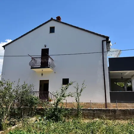 Domenico Apartment